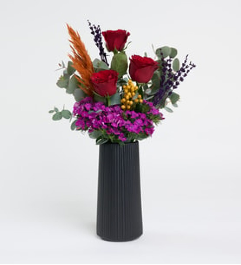 KIRMIZI GÜL VE HÜSNÜYUSUF